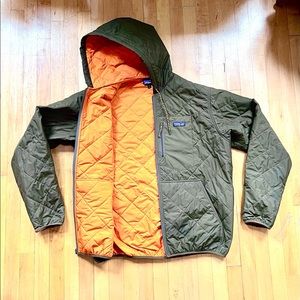 Patagonia Men’s Diamond Quilted Bomber Hoodie